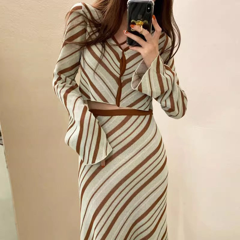 Short Knitwear Suit