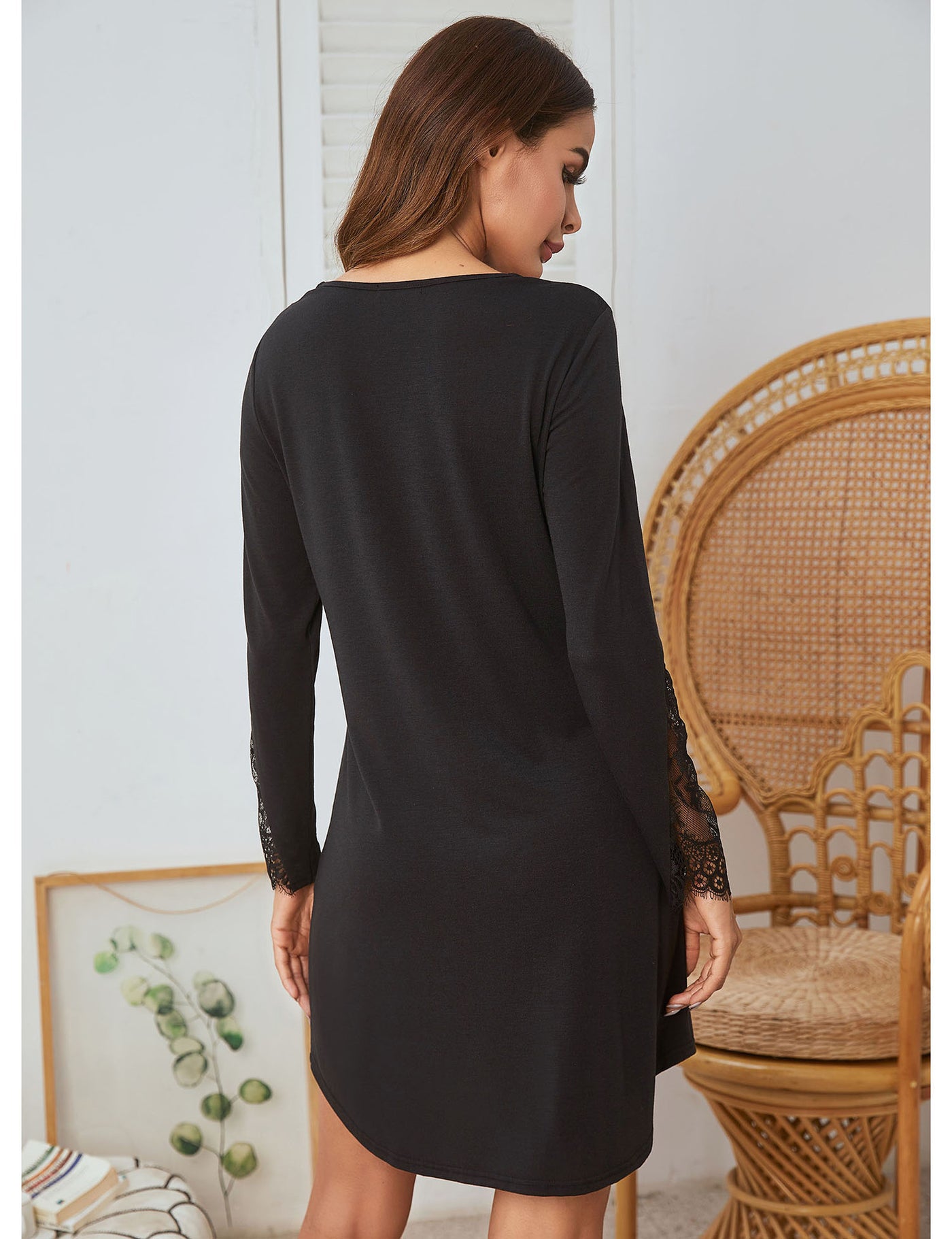Chemise de nuit en point de dentelle