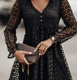 Robe à manches en dentelle