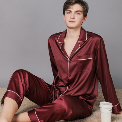 Pyjamas en soie pour femmes