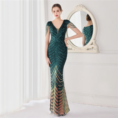 Robe à paillettes florales