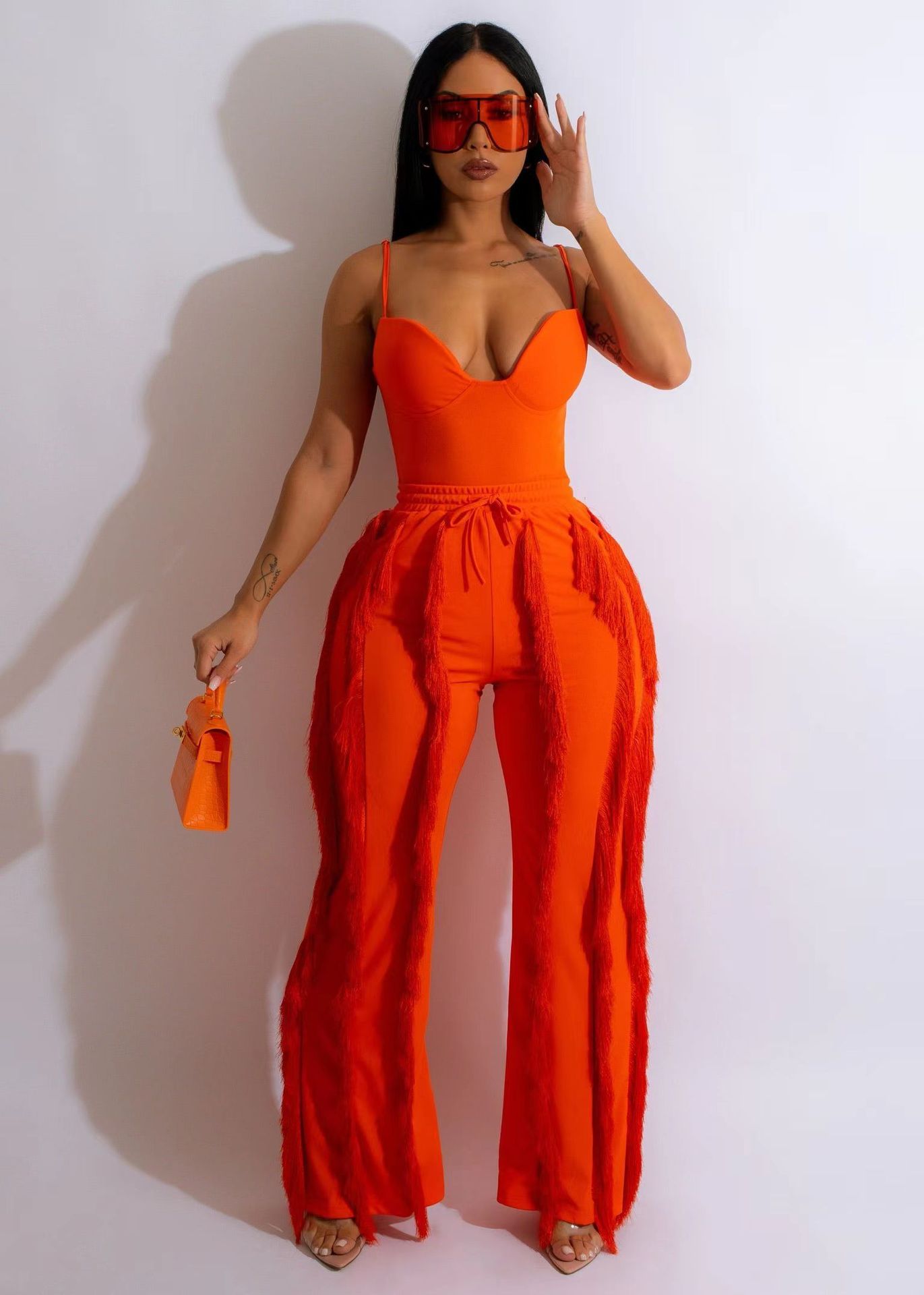 Solid Tassel Set