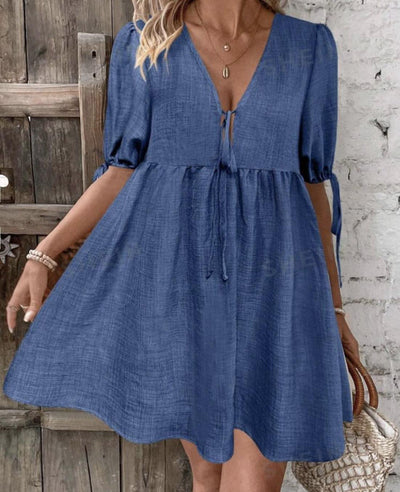 Robe nouée à col en V