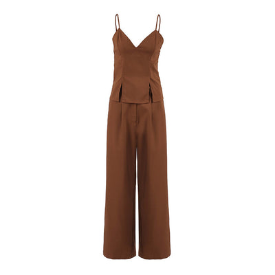 Costume marron à col en V