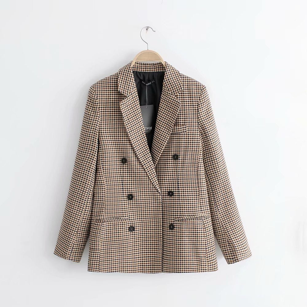 Blazer à carreaux audacieux