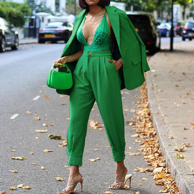 Costume 3 pièces pour femme