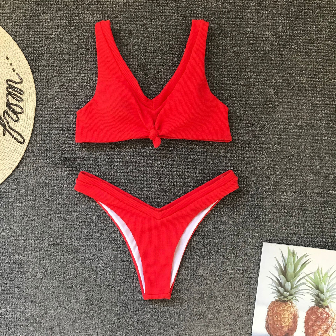 bikini en tissu spécial noué