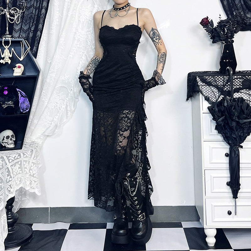 Robe fendue en dentelle