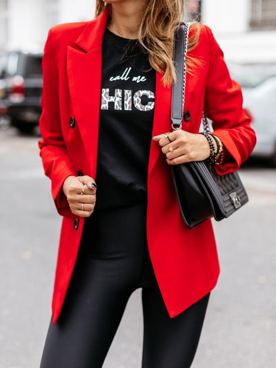 Blazer à boutons audacieux