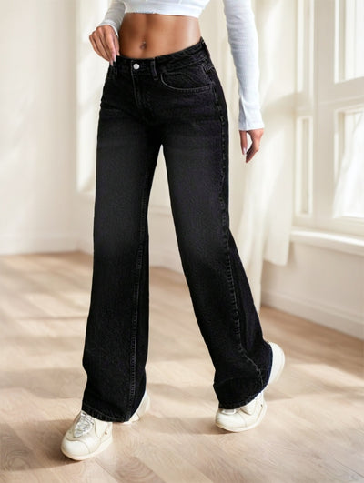 CasuGlow Casual Fit Straight Jeans - Shé Hauté