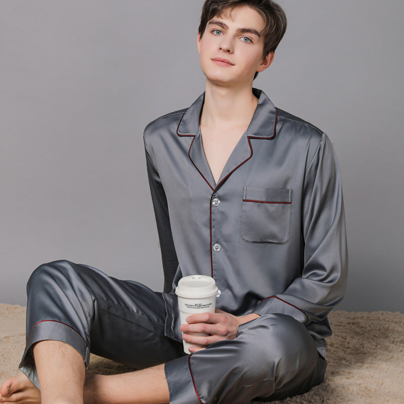 Pyjamas en soie pour femmes