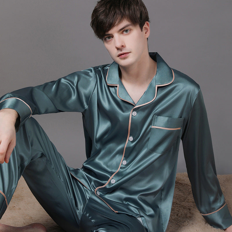 Pyjamas en soie pour femmes
