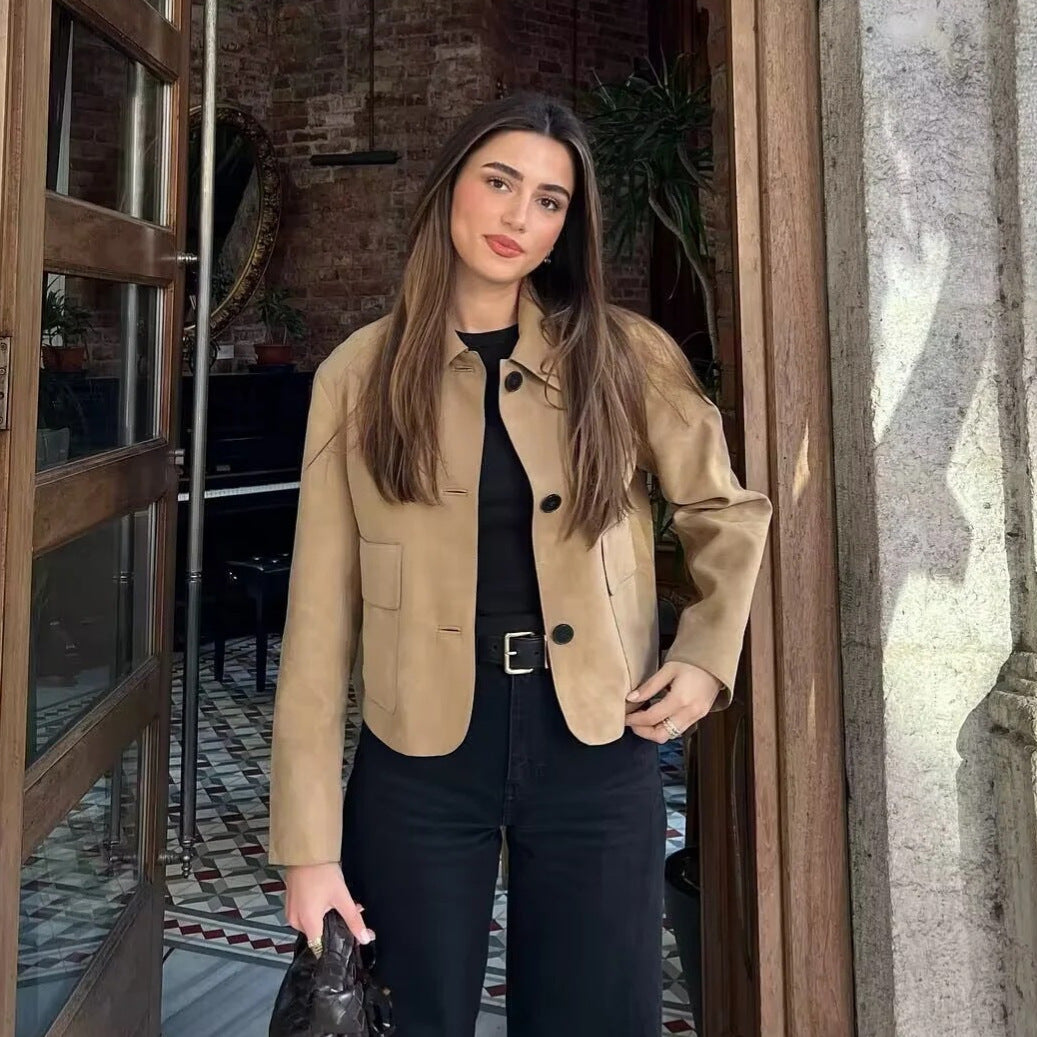 Vêtements d'extérieur chics en daim