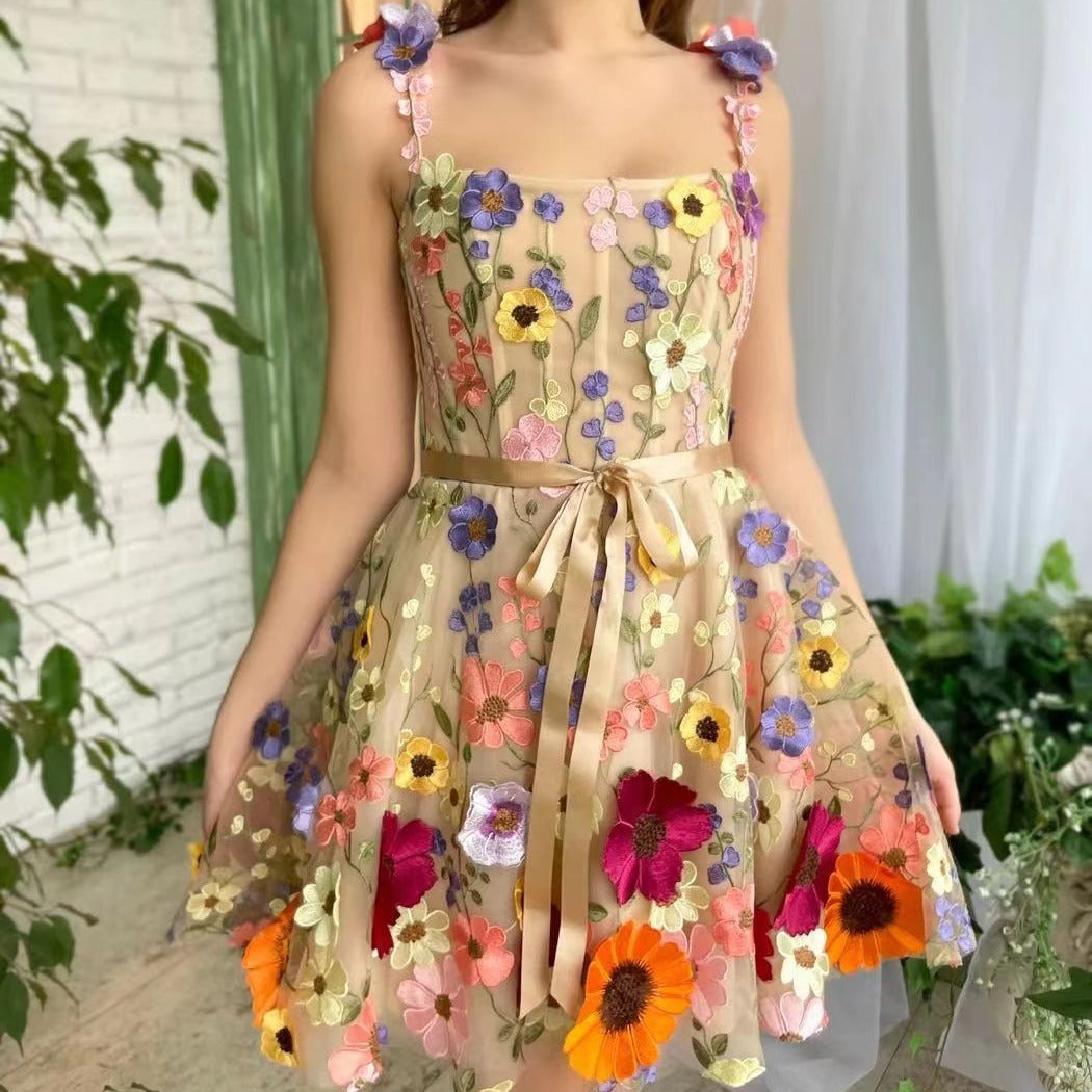 Mini-robe trapèze fleurie