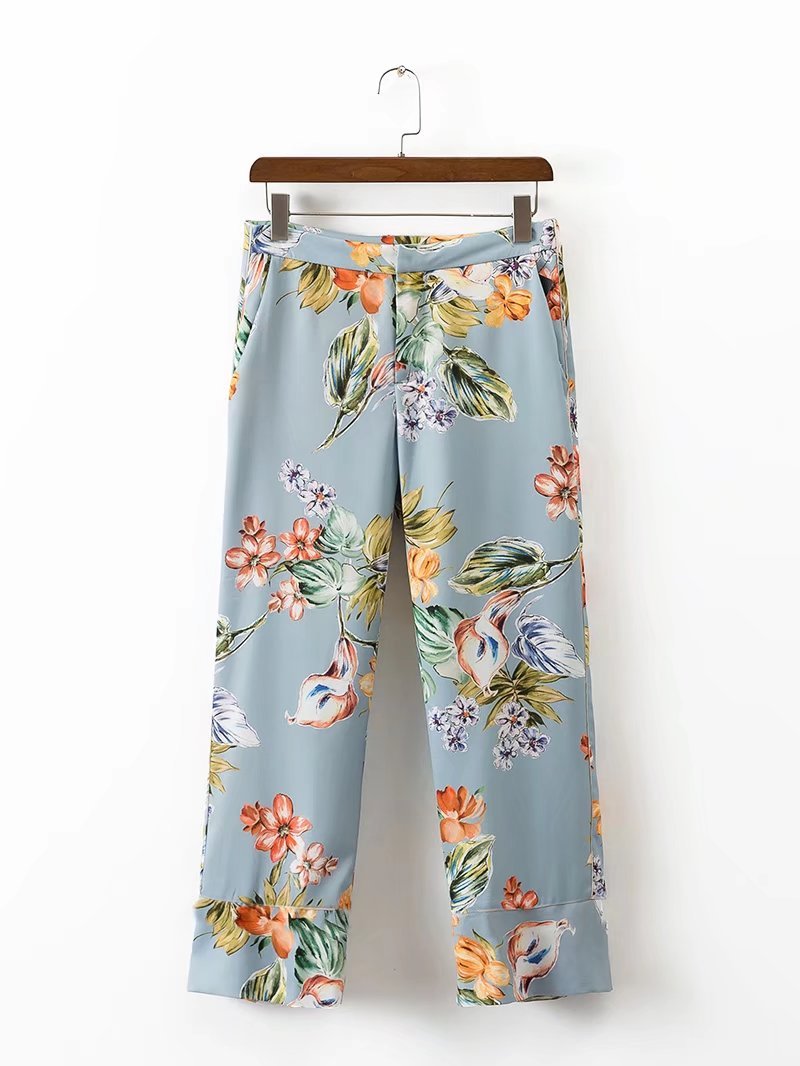 Ensemble de costume cravate à fleurs