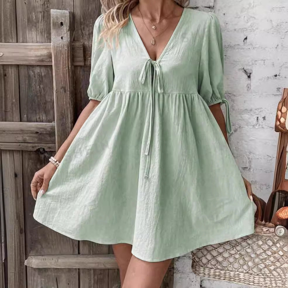 Robe nouée à col en V