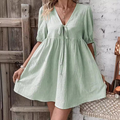 Robe nouée à col en V