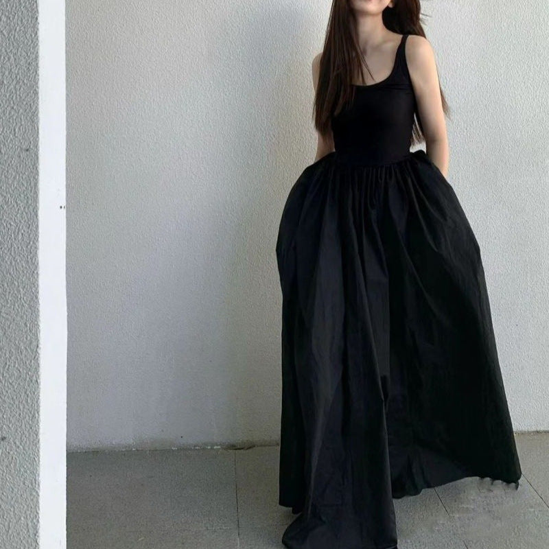 Robe noire Hepburn