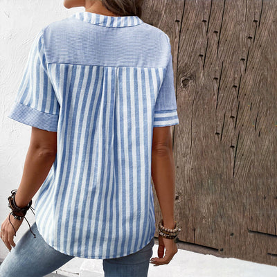 Chemise à manches courtes et col en V
