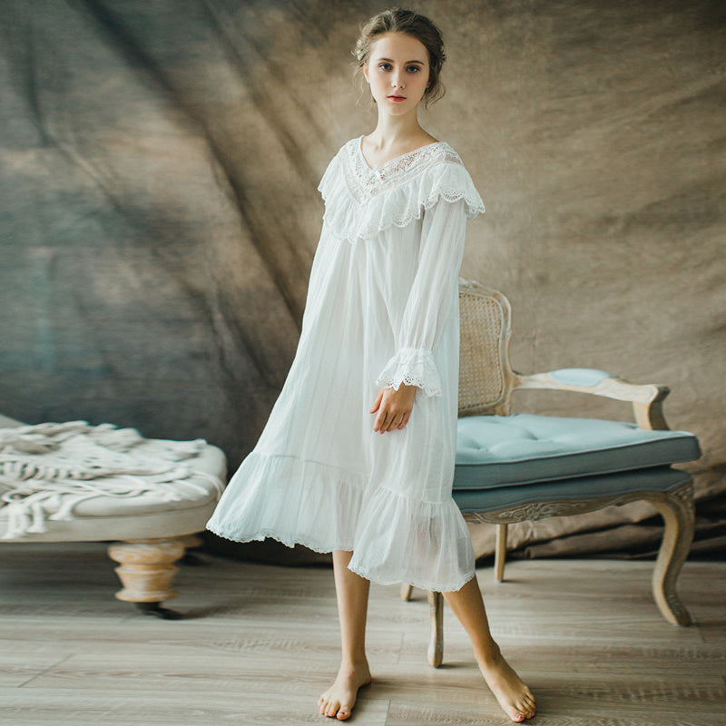 Lace cotton nightdress