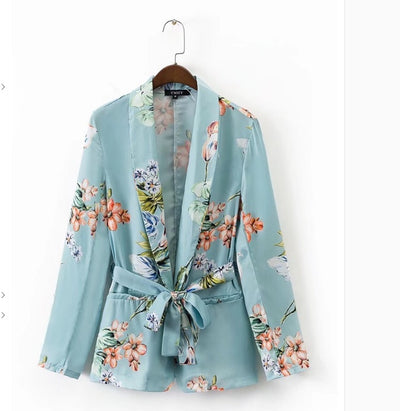 Ensemble de costume cravate à fleurs