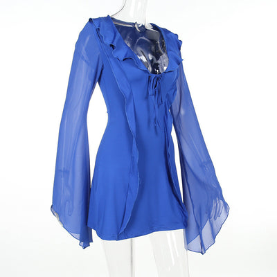 Robe à volants et lacets