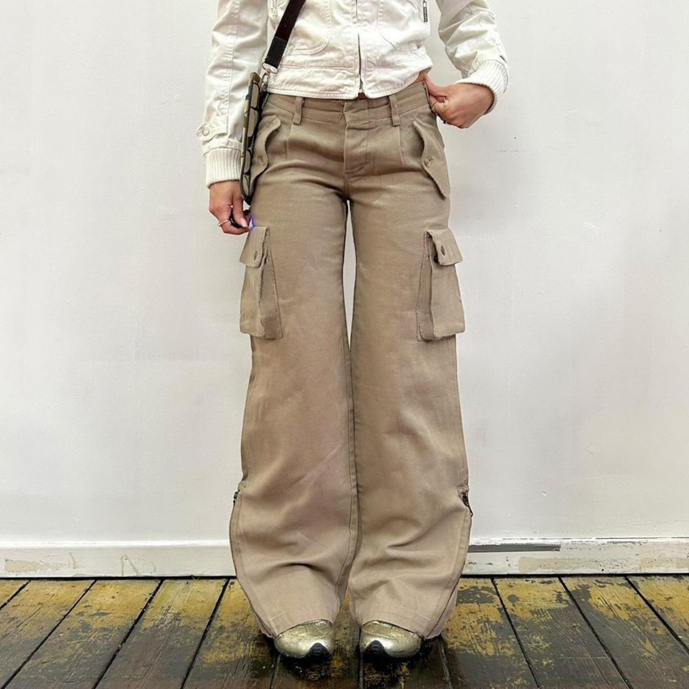 Women's Washed-Out Street Style Jeans - Shé Hauté