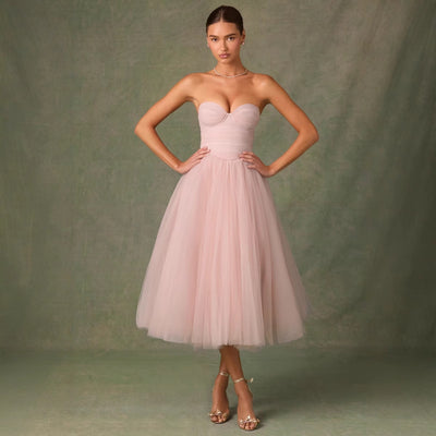 Robe tube sans bretelles