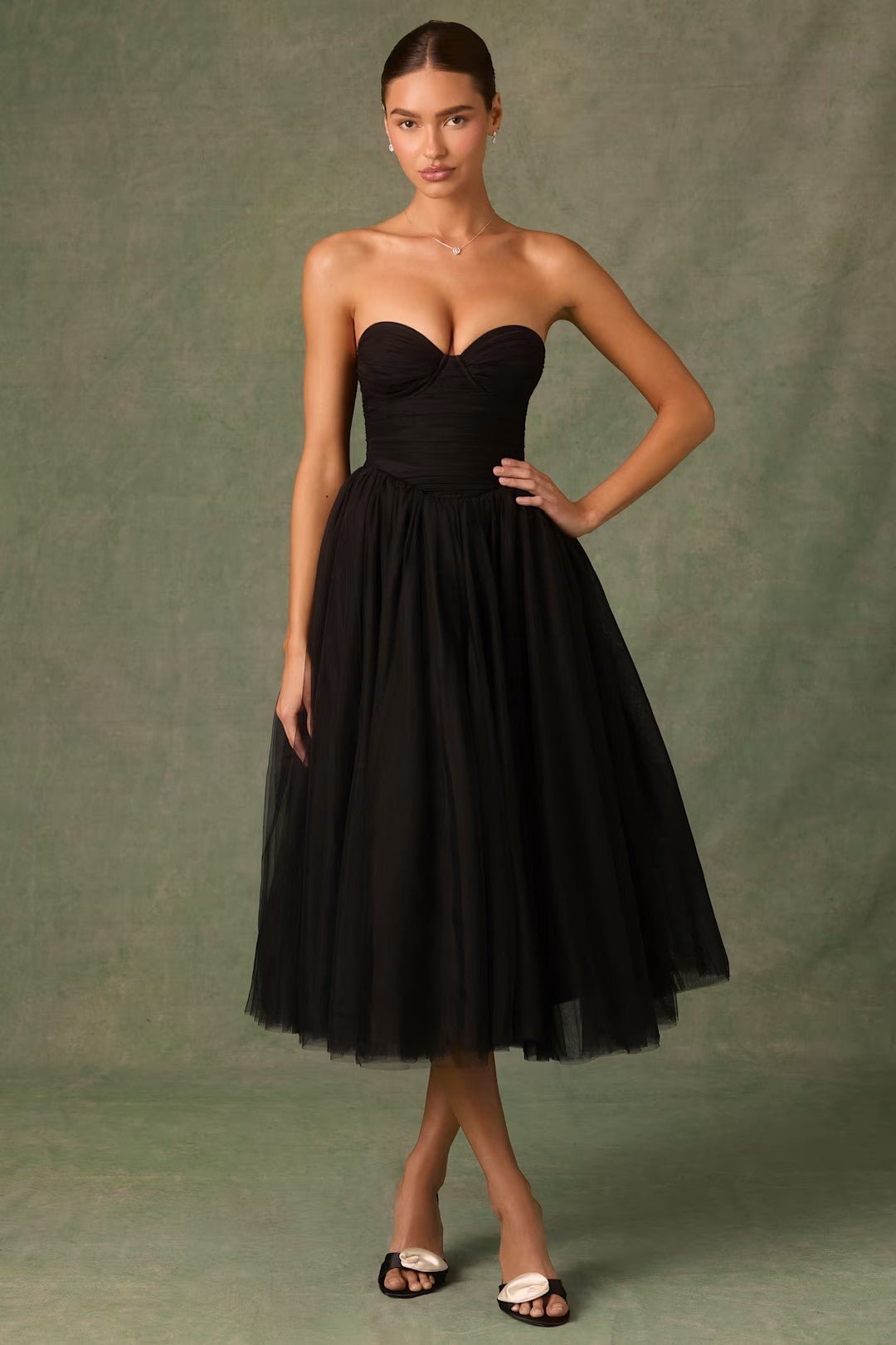 Robe tube sans bretelles