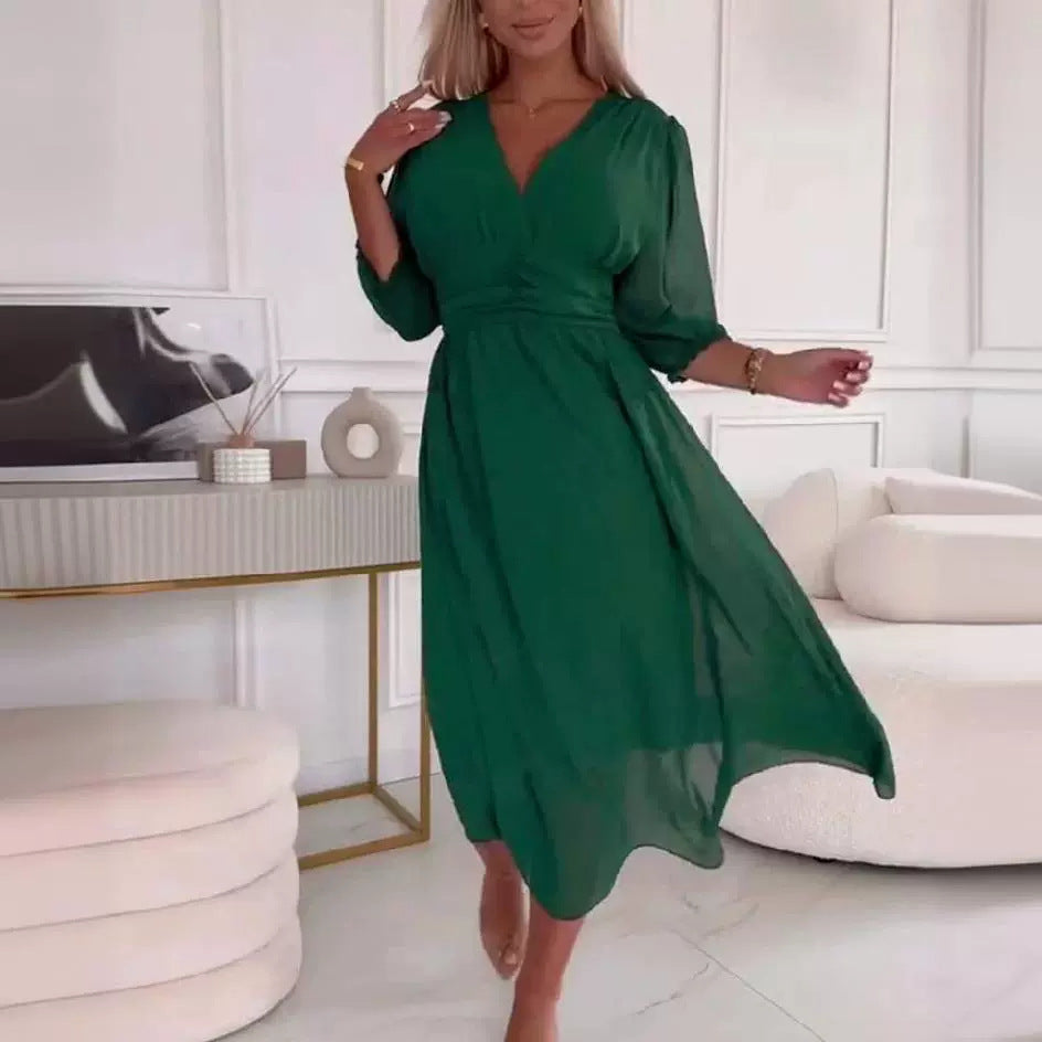 Robe en mousseline à col en V