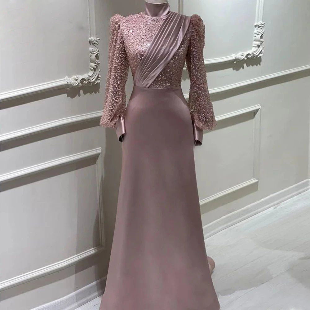Ensemble de soirée modeste