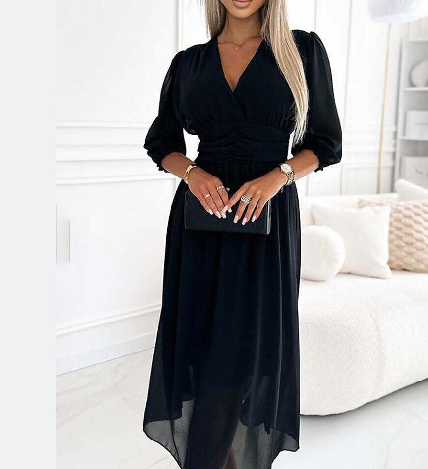 Robe en mousseline à col en V