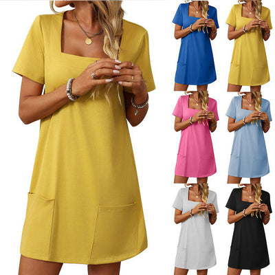 Robe courte à poches