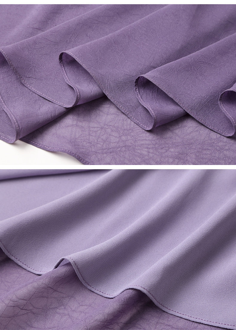 Robe en dentelle violette