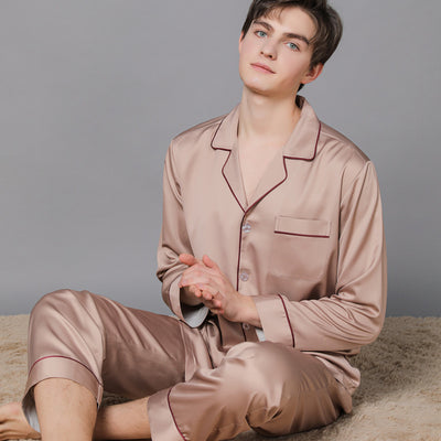 Pyjamas en soie pour femmes