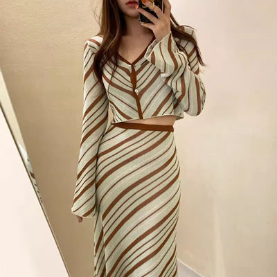 Short Knitwear Suit