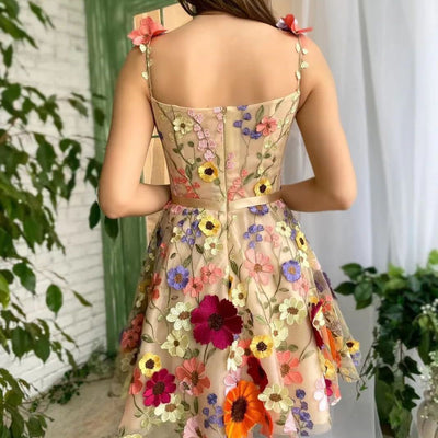 Mini-robe trapèze fleurie