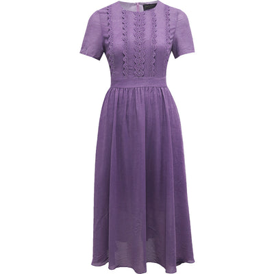 Robe en dentelle violette