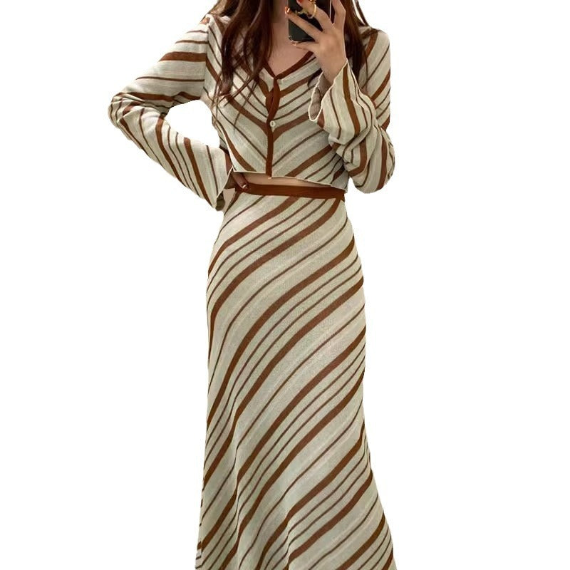 Short Knitwear Suit
