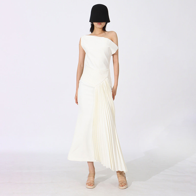 Robe plissée élégante
