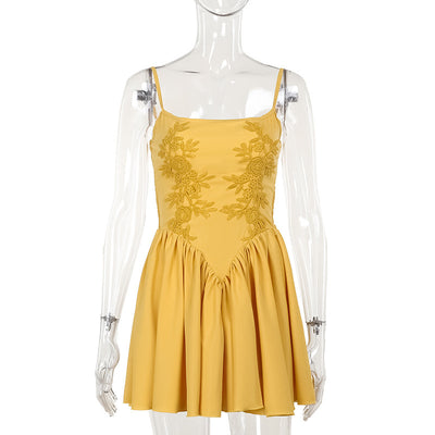 Robe en dentelle tendance