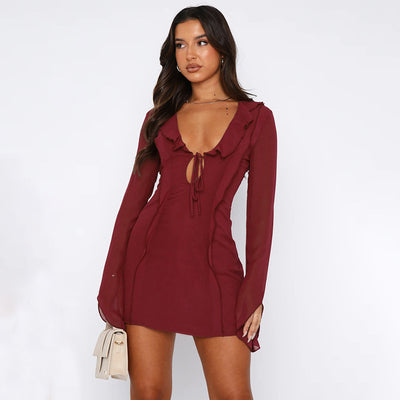 Robe à volants et lacets