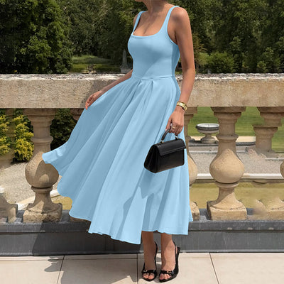 Robe plissée à la taille