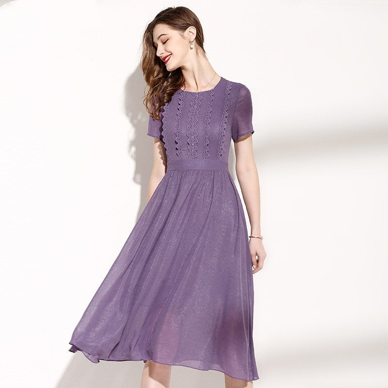 Robe en dentelle violette