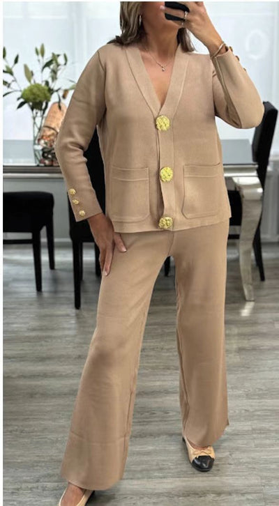 Modern Knit Set