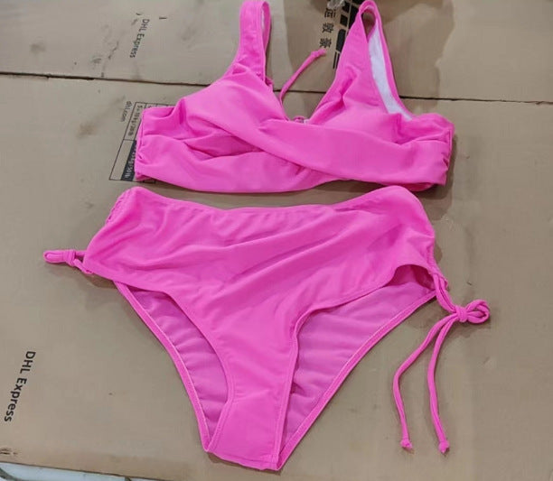 Maillot de bain bikini à bretelles tendance pour femme