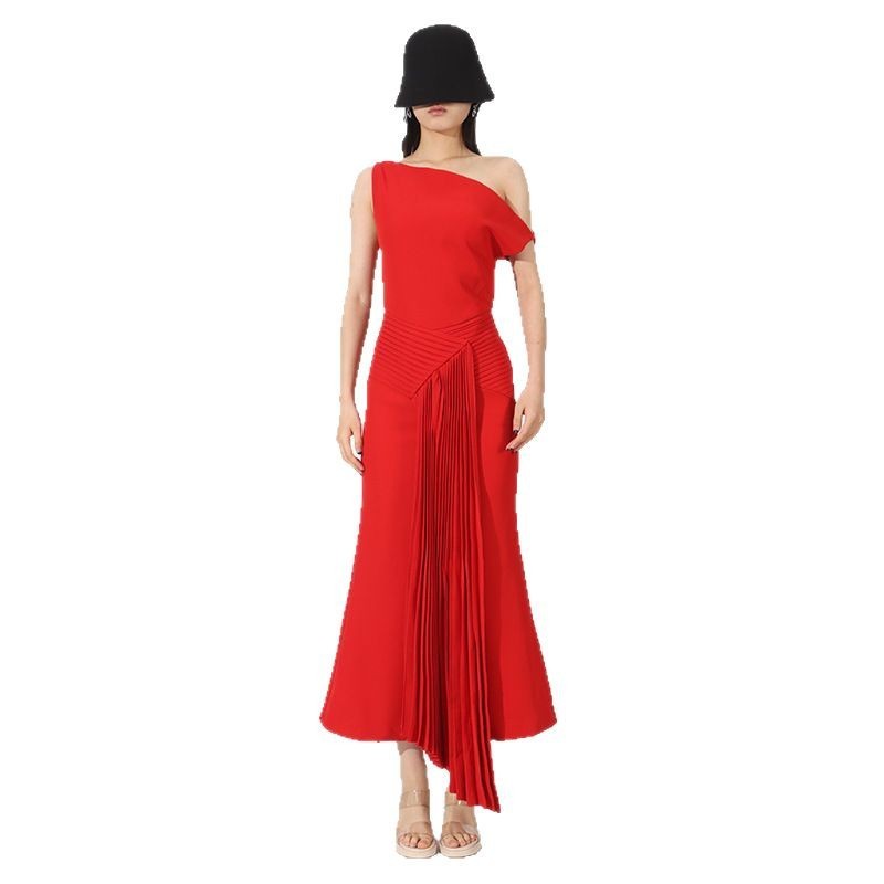 Robe plissée élégante